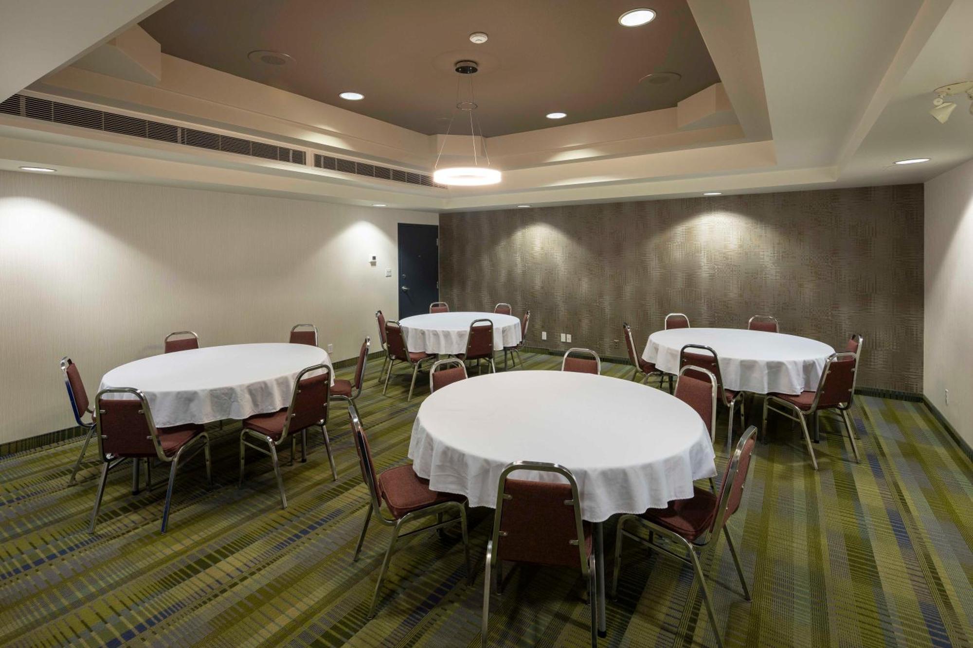 Accent Inns Burnaby Exterior foto